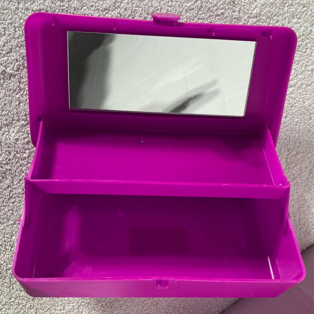 Vintage 90s Caboodles Small Pink Hard Plastic Makeup Kit Organizer Y2K - Picture 3 of 12
